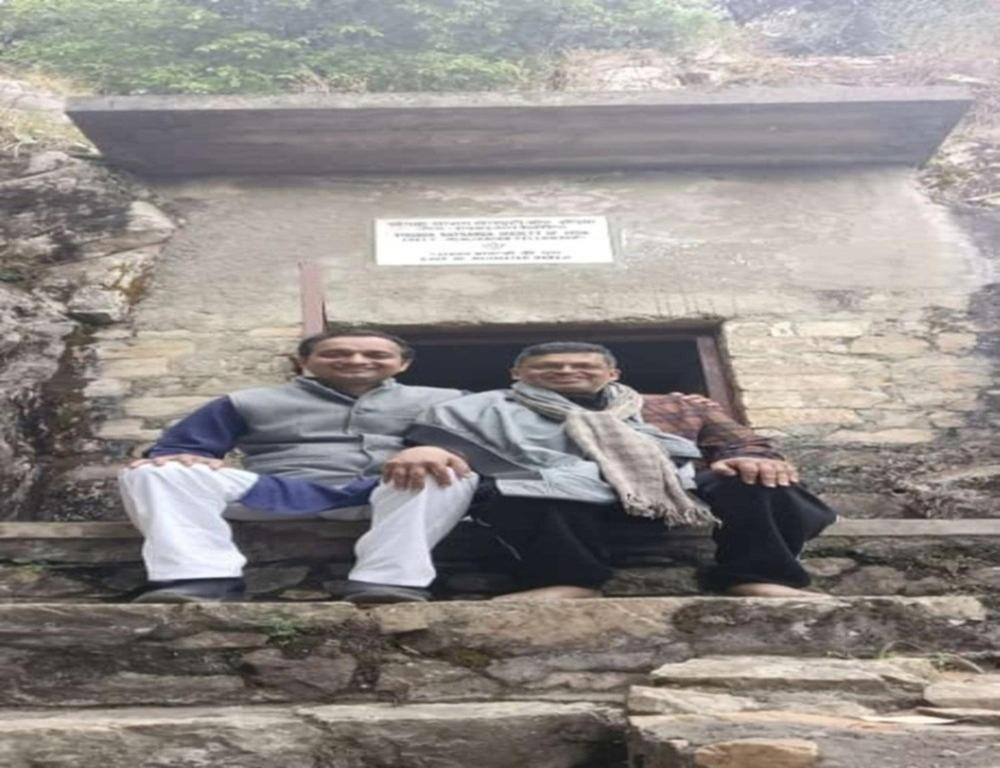 Vanprastha Resorts Dwarahat Esterno foto
